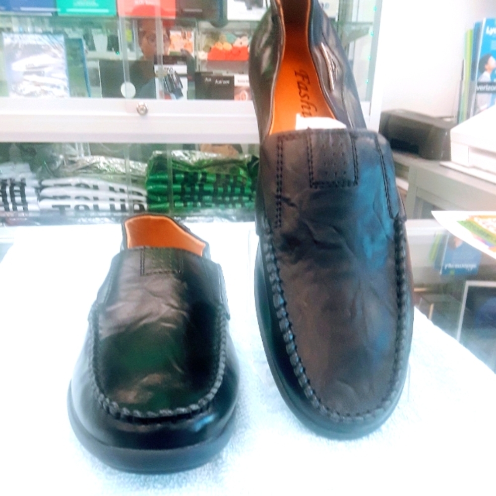 Men shoe